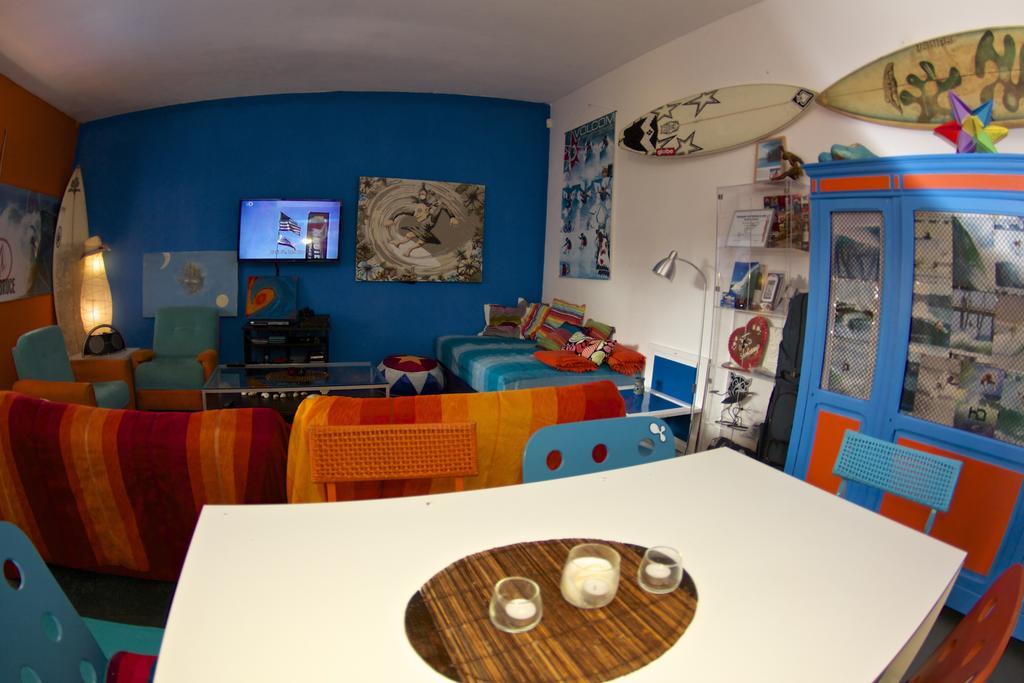 Oporto Surf Camp Hostel Esmoriz Ngoại thất bức ảnh