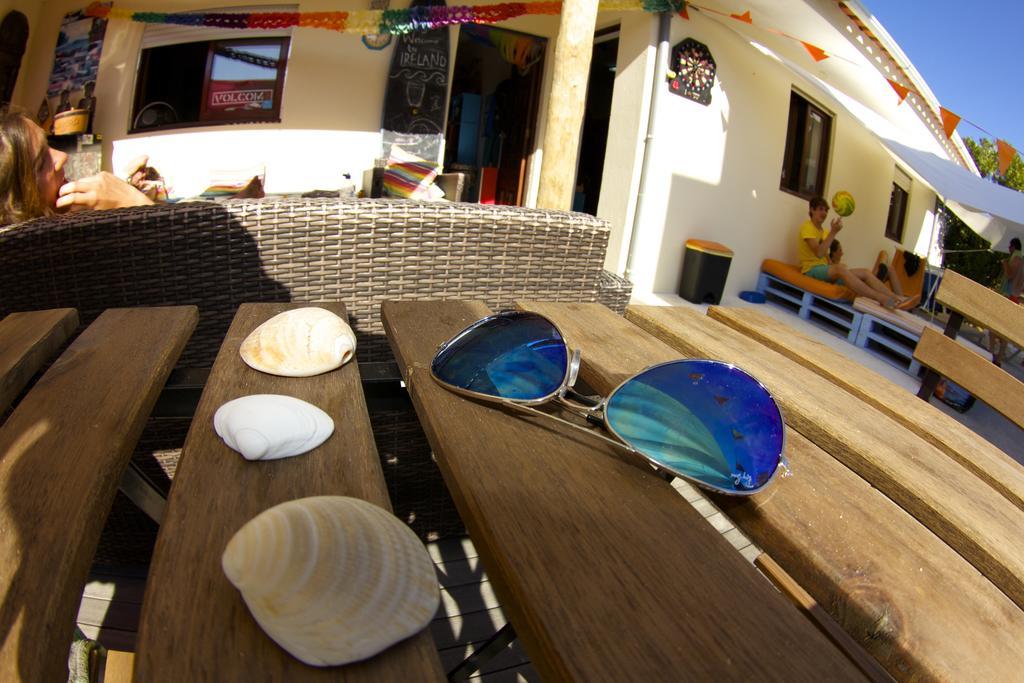 Oporto Surf Camp Hostel Esmoriz Ngoại thất bức ảnh